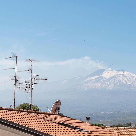Un Passo Dal Mare Due Dall'Etna Giardini Naxos Dış mekan fotoğraf